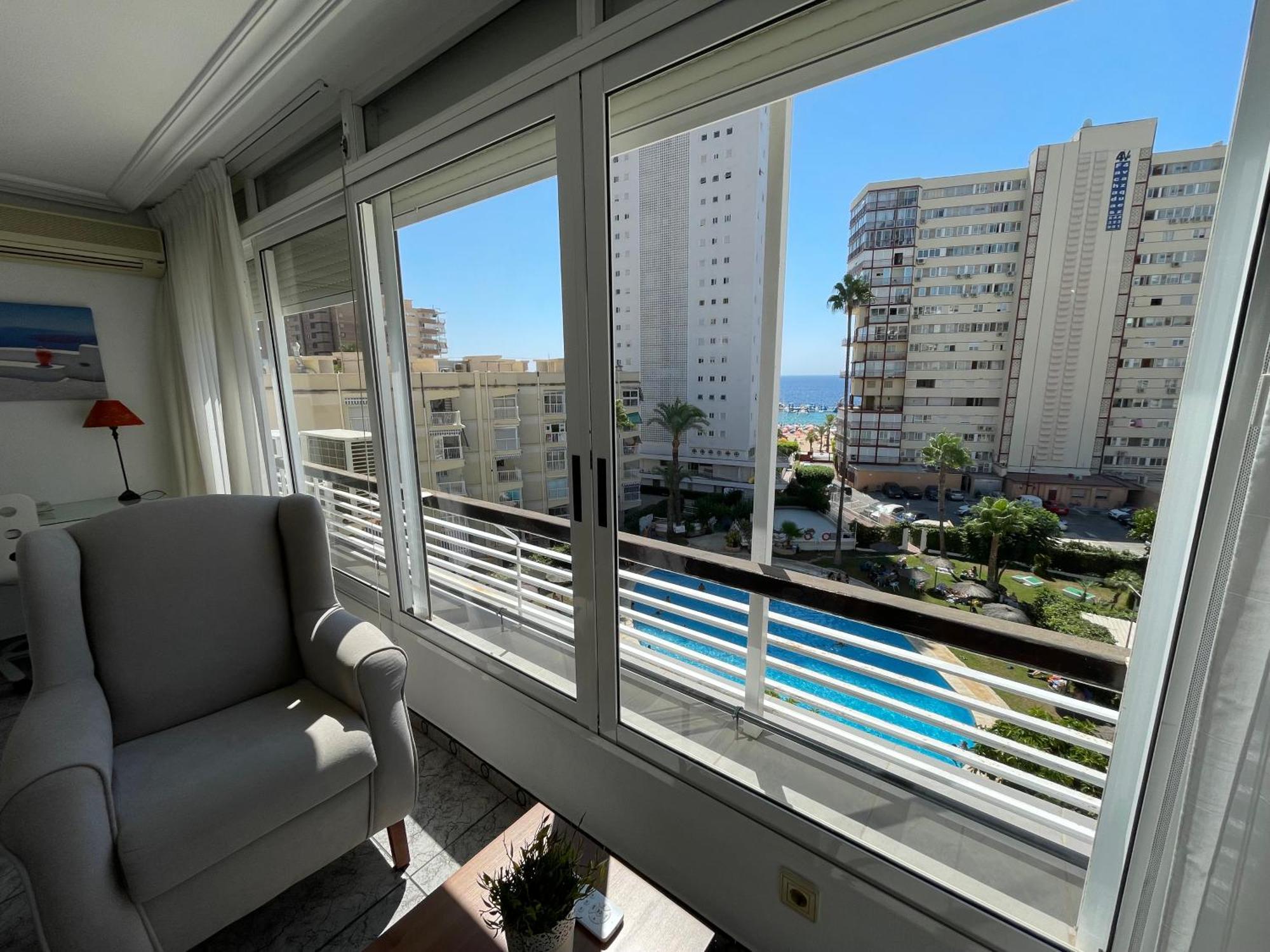 A Un Minuto De La Playa De Levante Apartment